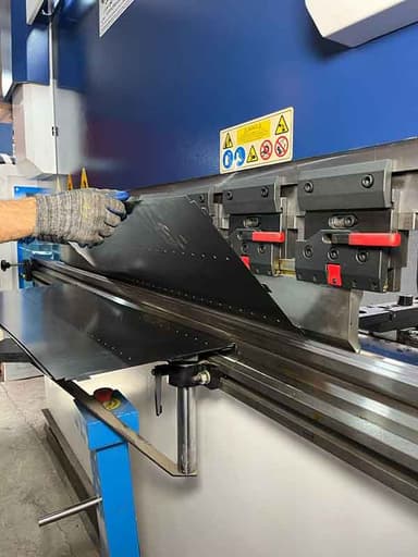 تصویر آگهی شماره 6