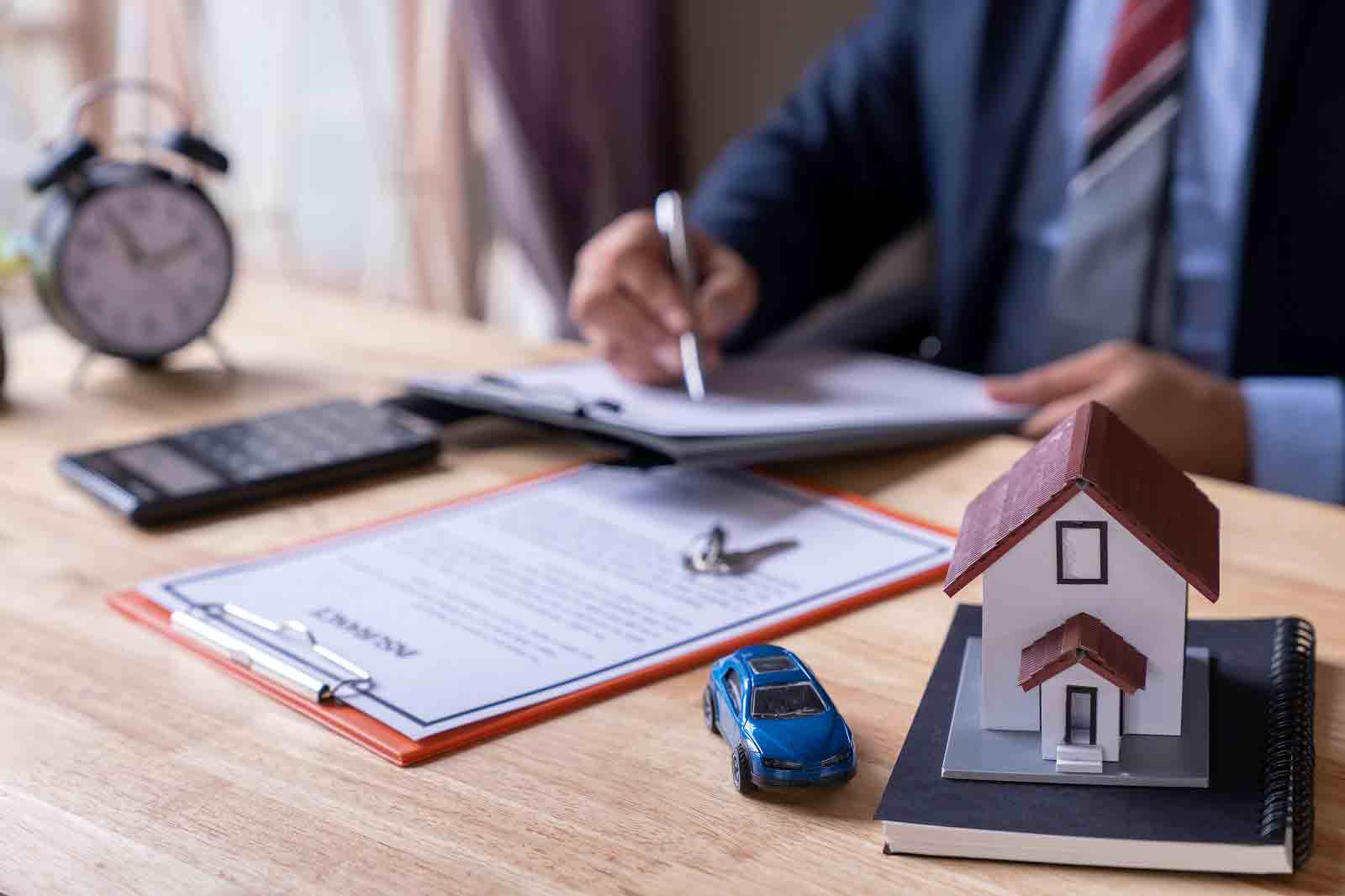 بهترین نمایندگی و دفتر بیمه در کرج